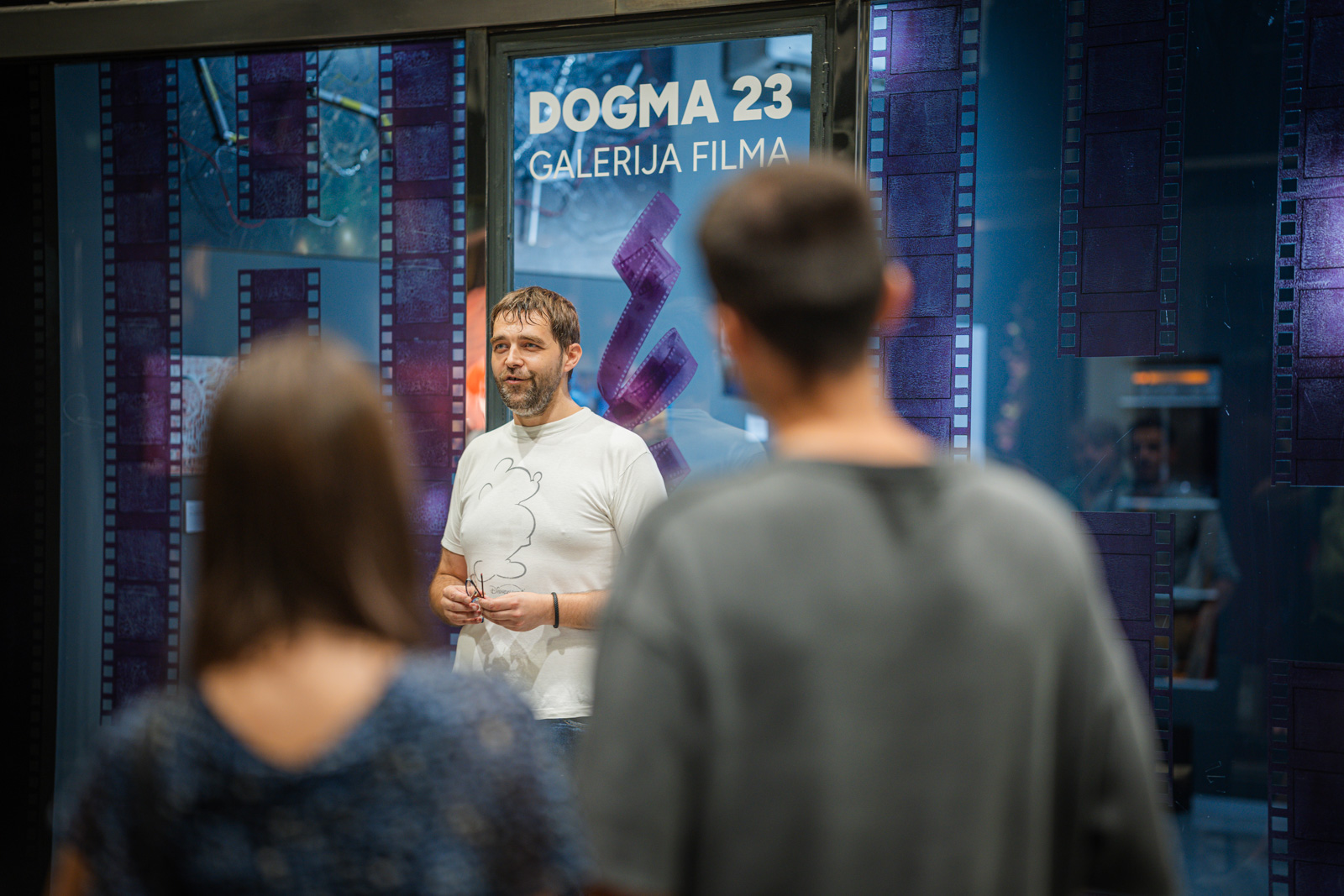 Atmosfera otvorenja galerije Dogma 23.